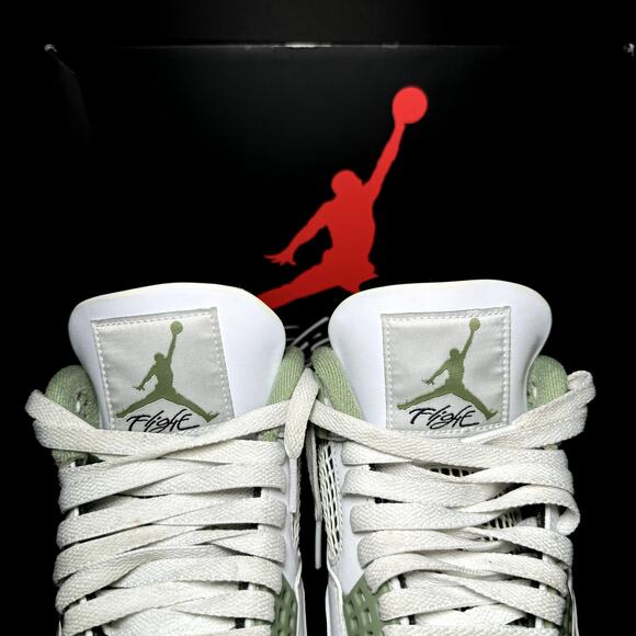 Nike Air Jordan 4 Retro Seafoam AQ9129-103 SIZE 10 Women  Size 8.5 - Wmns Nike Air Jordan 4 Retro Seafoam Women\'s Shoes